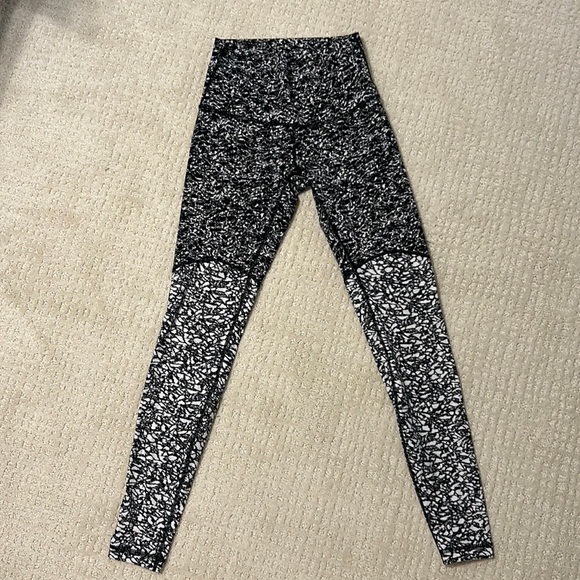 Lululemon Wunder Under Legging high rise Luxtreme size 8 - Picture 3 of 3